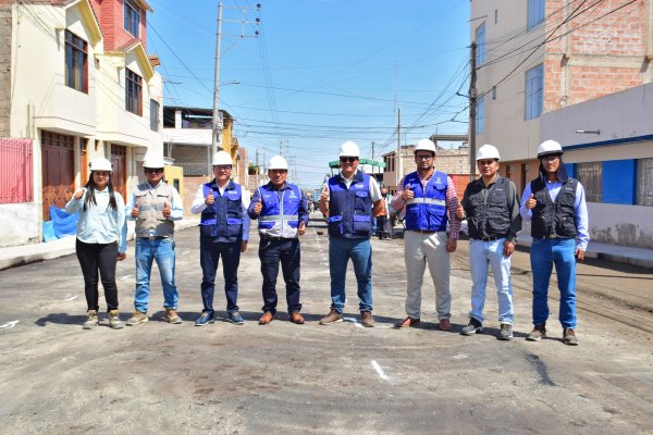 MUNICIPALIDAD DE POCOLLAY SUPERVISA AVANCE DE OBRA VIAL PARA GARANTIZAR CALIDAD Y SEGURIDAD