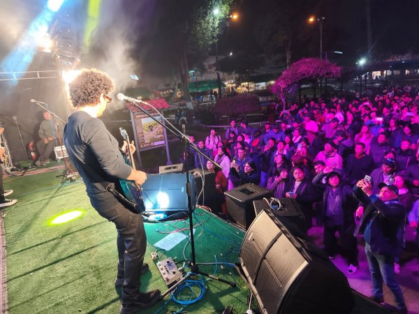 POCOLLAY VIVIÓ UNA NOCHE DE SABORES Y MÚSICA